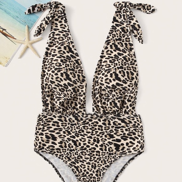 SHEIN Other - Leopard plunging neck one piece swimsuit